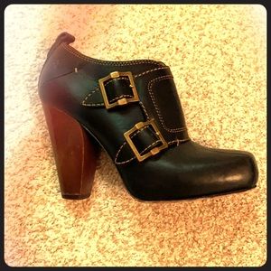 Frye Maria Ankle Booties 6.5 Black Buckle Heels